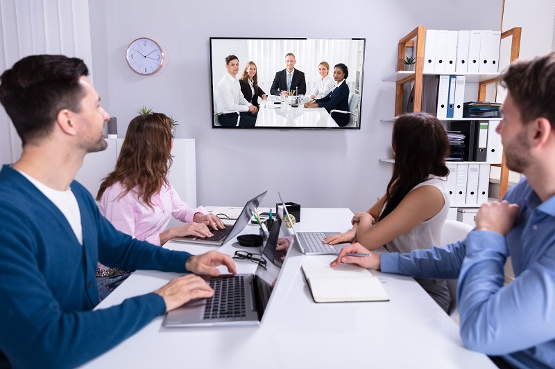 在线视频会议系统“面对面交流”